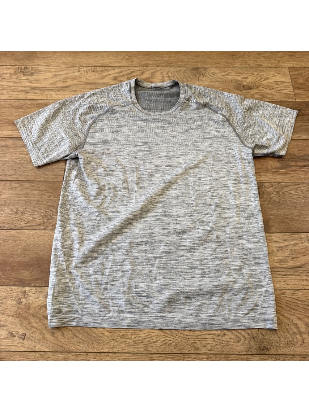 Lululemon Metal Vent Tech Tee Gray Heather Mens Size XL